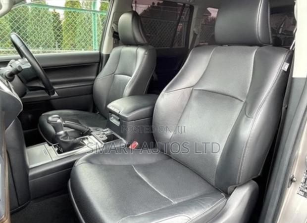 Toyota Land Cruiser Prado 2.8 2019 Brown