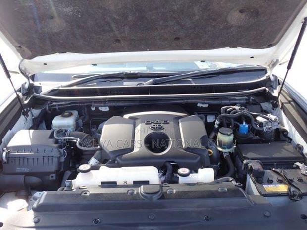 Toyota Land Cruiser Prado 2.8 2020 Pearl