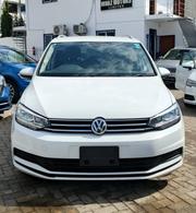 Volkswagen Touran 2019 Off white for sale
