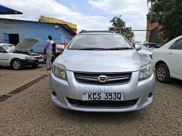Toyota Corolla Fielder 2011 Silver