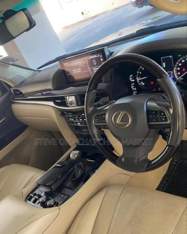 Lexus LX 570 AWD 2016 Black