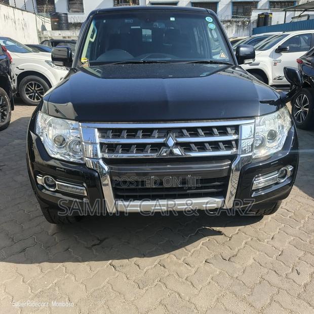 Mitsubishi Pajero 2018 Black