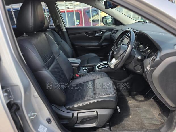 Nissan X-Trail 2018 Gray