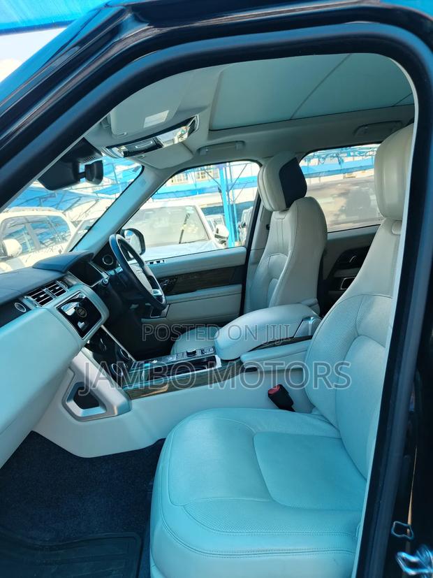Land Rover Range Rover Vogue 2019 Black