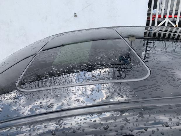 Toyota Crown 2019 Black