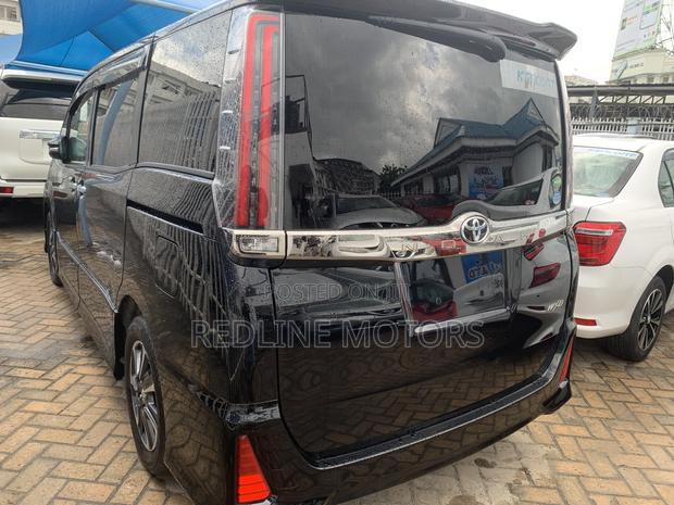 Toyota Noah 2.0 AWD (7 Seater) 2018 Black