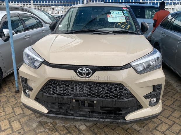 Toyota Raize 1.0 AWD 2019 Beige