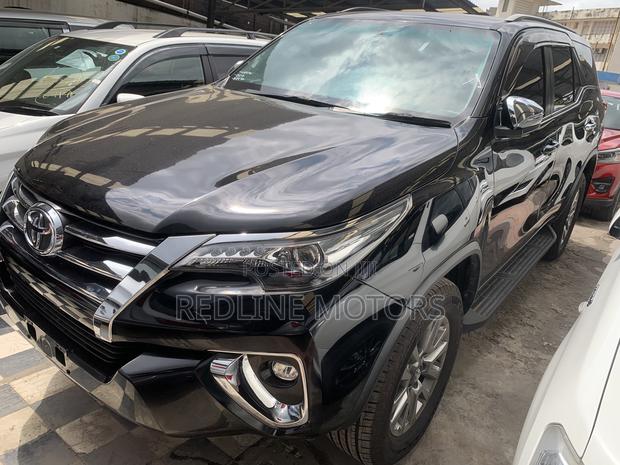 Toyota Fortuner 2.8 D RWD 2018 Black