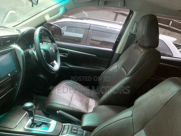 Toyota Fortuner 2.8 D RWD 2018 Black