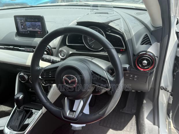 Mazda Demio 2018 White