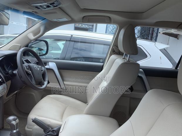 Toyota Land Cruiser Prado 2.8 2023 Ivory