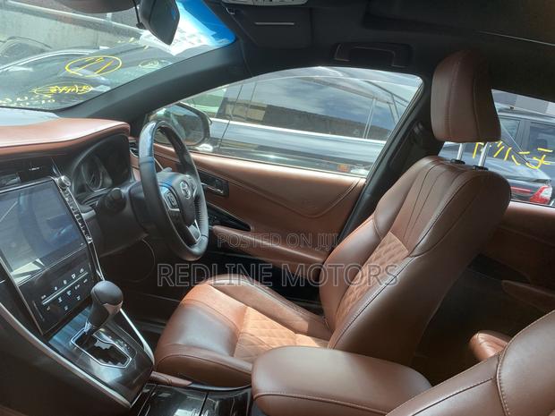 Toyota Harrier 2.0 4WD 2018 Off white
