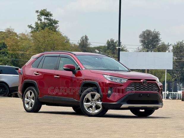 Toyota RAV4 2019 Red