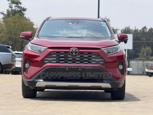 Toyota RAV4 2019 Red