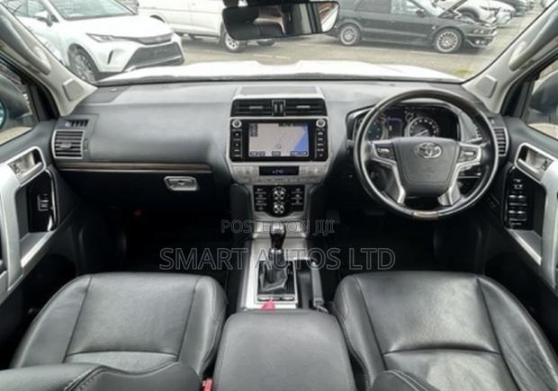 Toyota Land Cruiser Prado 2.8 2019 Pearl