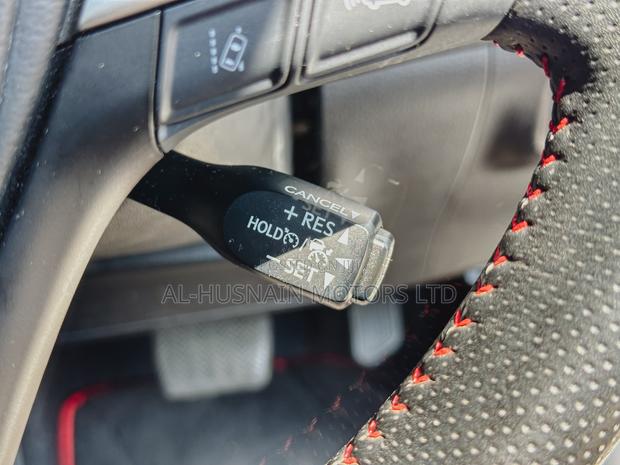 Toyota Harrier 2.0 Turbo 2018 Pearl