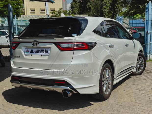 Toyota Harrier 2.0 Turbo 2018 Pearl