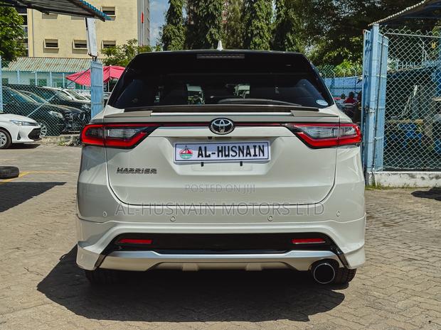 Toyota Harrier 2.0 Turbo 2018 Pearl