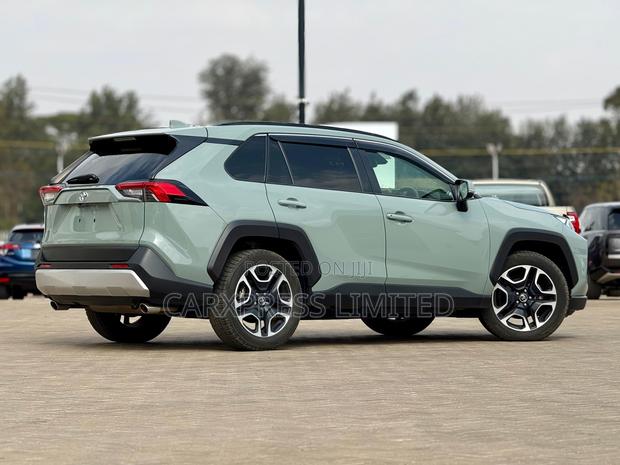 Toyota RAV4 2019 Green