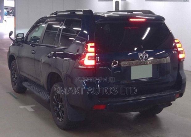 Toyota Land Cruiser Prado 2.8 2020 Blue