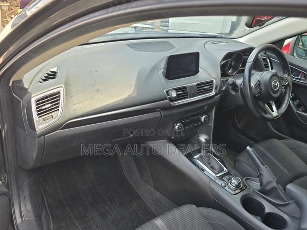 Mazda Axela 2018 Gray