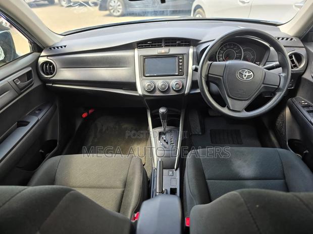 Toyota Corolla Fielder 2018 Blue