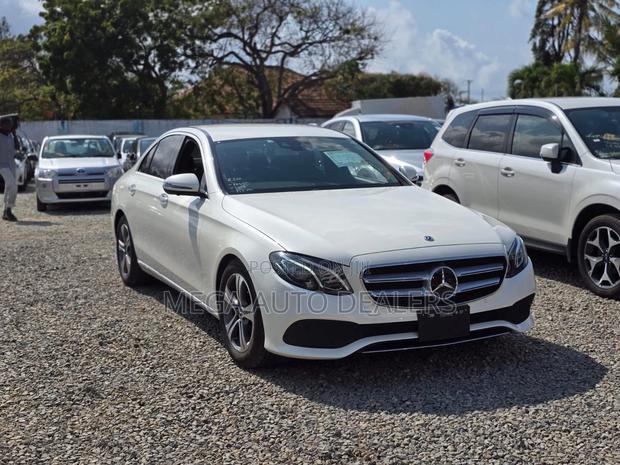 Mercedes-Benz E200 2018 White