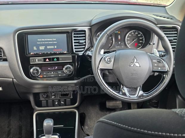 Mitsubishi Outlander 2018 Red