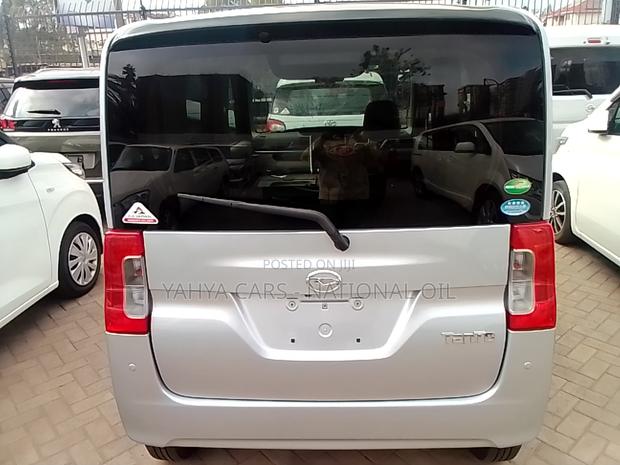 Daihatsu Tanto 2018 Silver