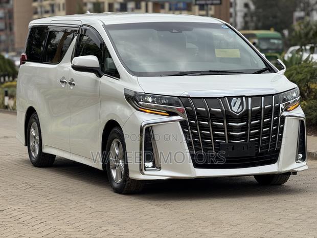 Toyota Alphard 2018 Pearl