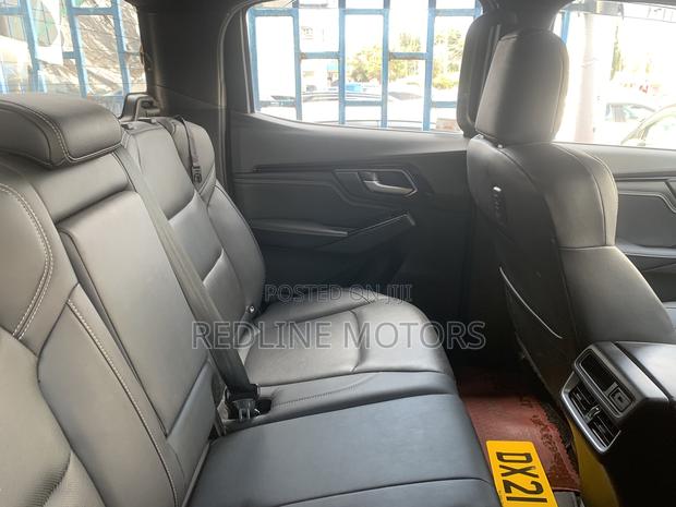 Isuzu D-MAX 2018 Red