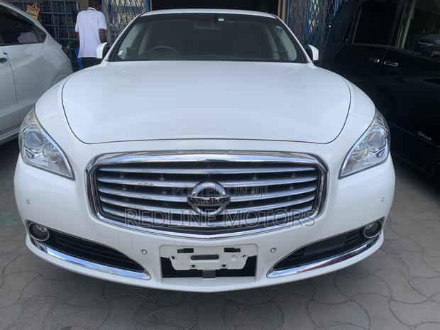 Nissan Cima 2018 White