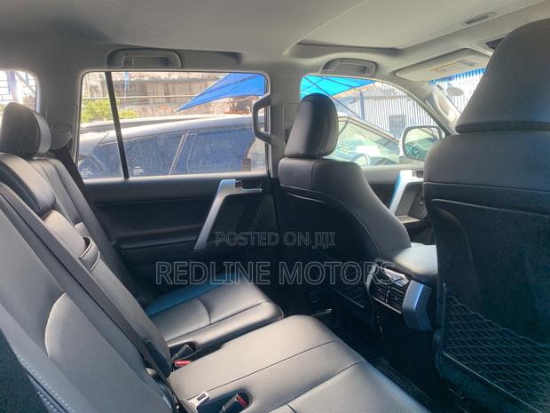 Toyota Land Cruiser Prado 2.8 2018 Off white