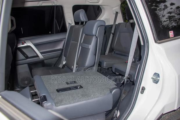 Toyota Land Cruiser Prado 2.7 2019 White
