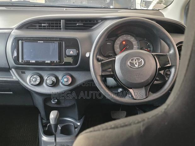 Toyota Vitz 2018 Gray