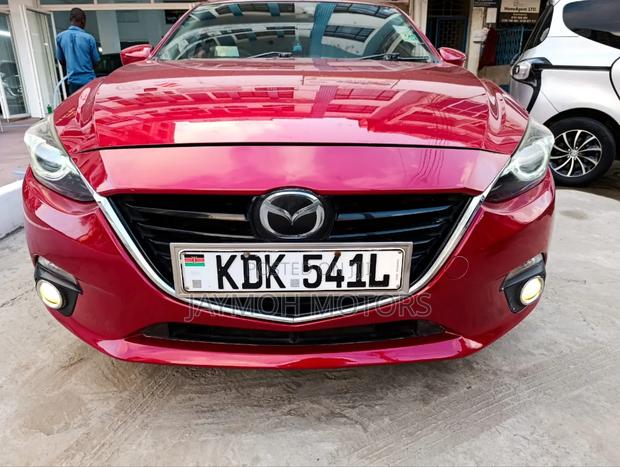 Mazda Axela 2016 Red