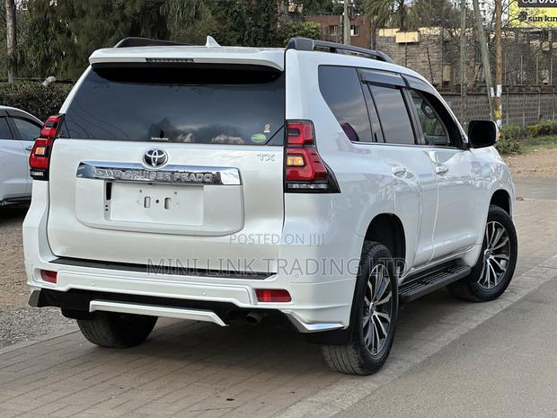 Toyota Land Cruiser Prado 2.8 2019 Pearl