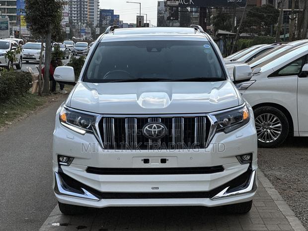 Toyota Land Cruiser Prado 2.8 2019 Pearl