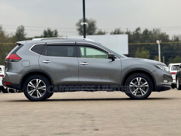 Nissan X-Trail 2018 Gray