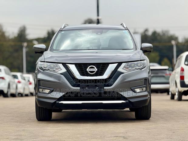 Nissan X-Trail 2018 Gray