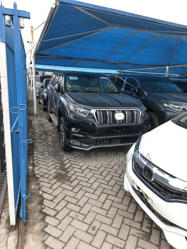 Toyota Land Cruiser Prado 2.8 2019 Black