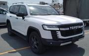 Toyota Land Cruiser LC300 2022 White for sale