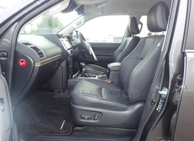 Toyota Land Cruiser Prado 2.8 2019 Gray