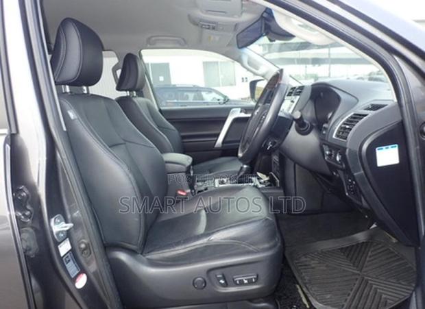 Toyota Land Cruiser Prado 2.8 2019 Gray