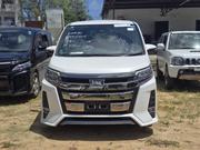 Toyota Noah 2018 White for sale