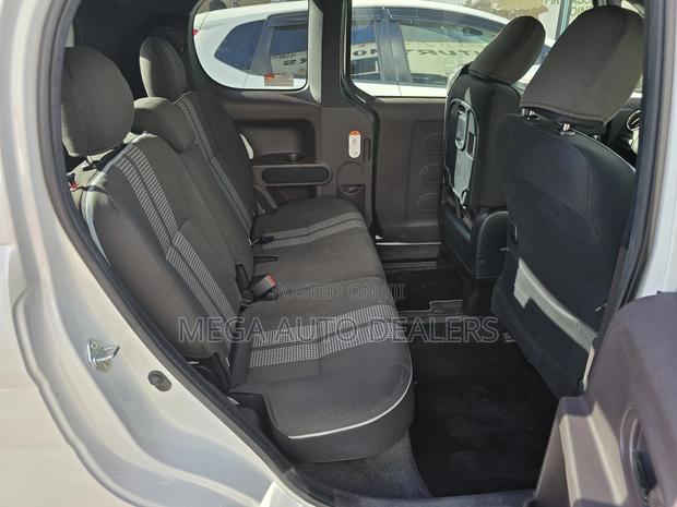 Toyota Spade 2018 White