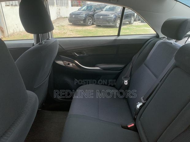 Toyota Allion 2018 Silver