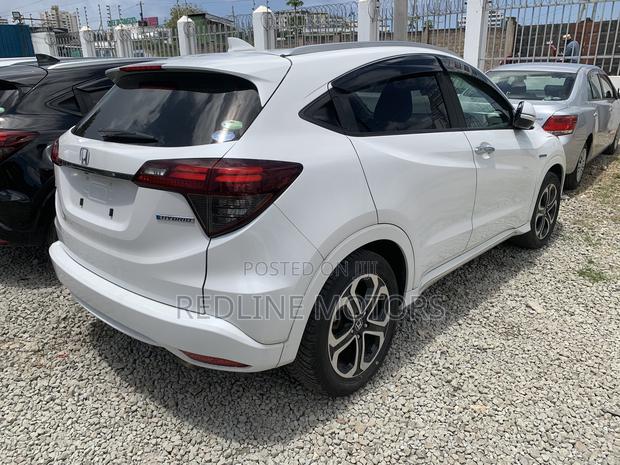 Honda Vezel 1.5 Hybrid 2WD 2018 White