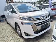Toyota Vellfire 2019 White for sale