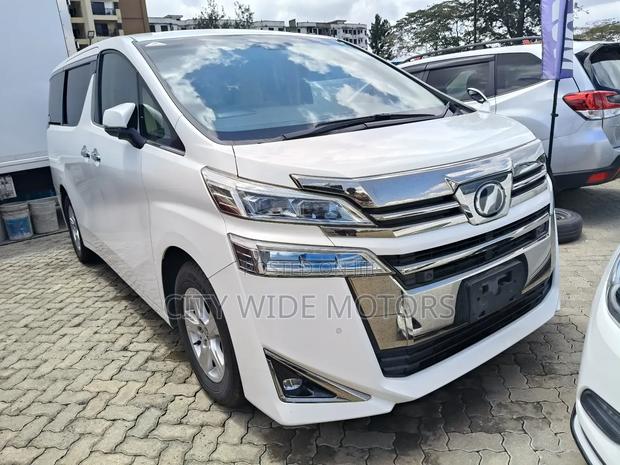 Toyota Vellfire 2019 White